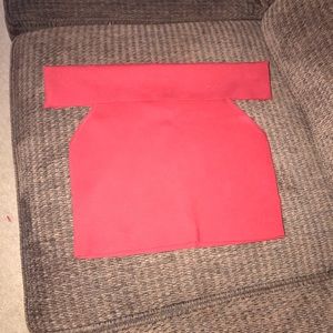 Express over the shoulder crop top